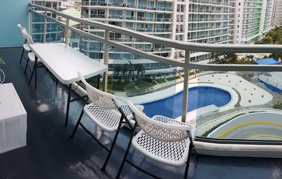 Azure Urban Resort Maui Unit مانيلا المظهر الخارجي الصورة